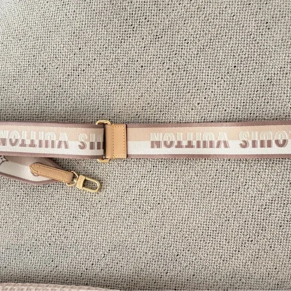 Louis Vuitton Bandouliere Strap for speedy 20. - Picture 2 of 11